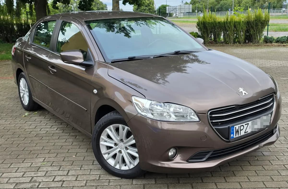 Peugeot 301 1.6d kamera