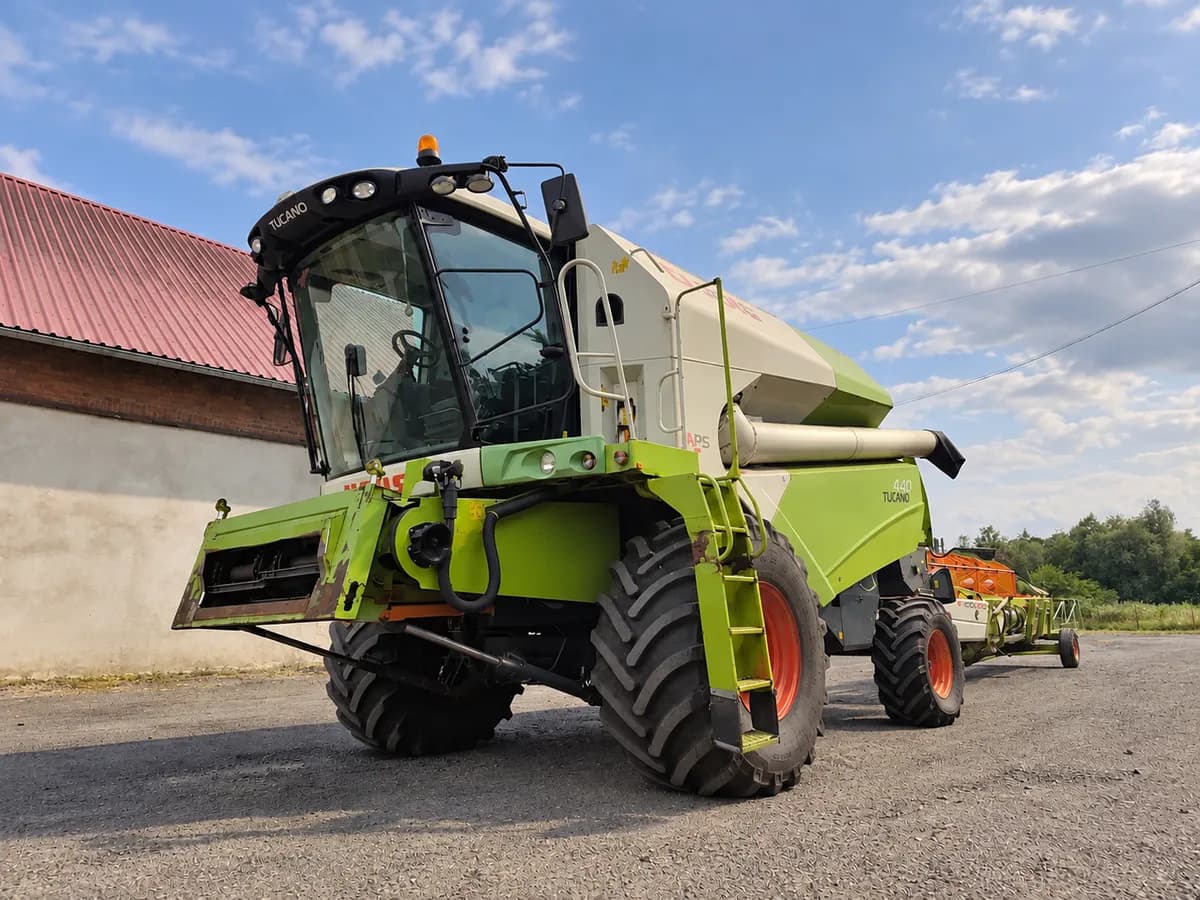 Sprzedam kombajn Claas Tucano 440